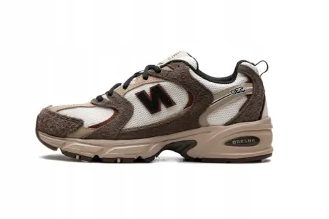 Buty sportowe New Balance 530 w odcieniach brązu, idealne na codzienne spacery.